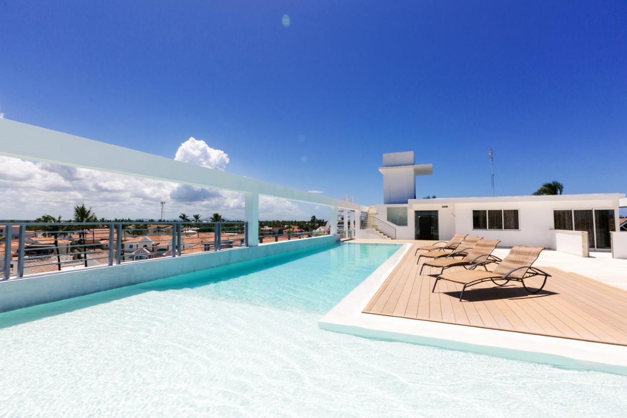 Ducassi Suites Rooftop Pool - Beach Club And Spa Пунта Кана Екстериор снимка